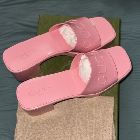 Gucci Rubber Logo Womens Platform Slide Sandals Size 38 (US 8) - Picture 5 of 9